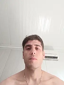 Snapshot of arenn1997 chatting on 11/26/25, 12:05 arenn1997 online show from 11/26/25, 12:05