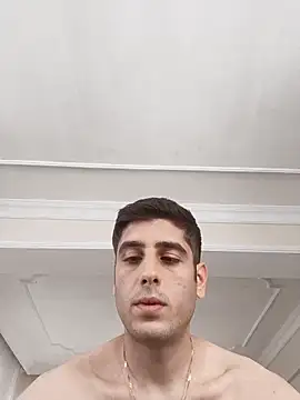 Snapshot of arenn1997 chatting on 10/26/25, 12:16 arenn1997 online show from 10/26/25, 12:16