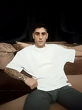 arenn1997 online show from 09/22/25, 10:05