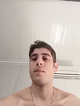 Snapshot of arenn1997 chatting on 11/29/25, 12:05 arenn1997 online show from 11/29/25, 12:05