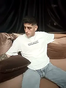 arenn1997 online show from 09/23/25, 10:06