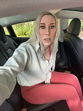 nurse-barbie online show from 05/12/26, 11:49