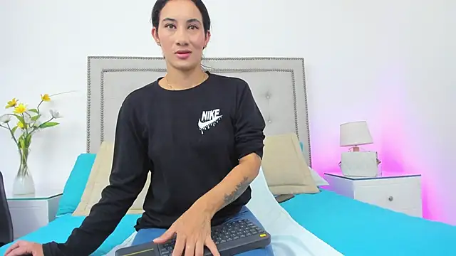 Cataleyalove ADY online show from 04/10/26, 08:16