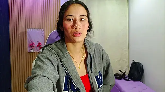 Cataleyalove ADY online show from 10/25/25, 08:24