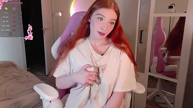 cinnabon girls online show from 10/22/25, 10:41