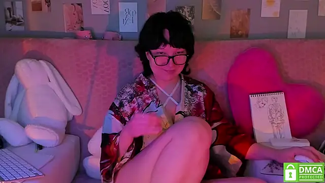 Snapshot of dreamgirllovee chatting on 03/15/25, 03:29 dreamgirllovee online show from 03/15/25, 03:29