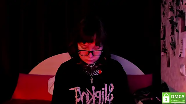 dreamgirllovee online show from 10/30/25, 01:48