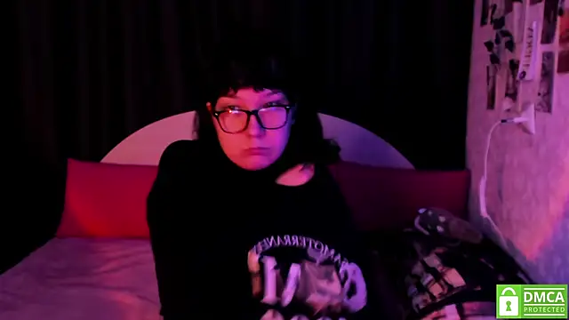 dreamgirllovee online show from 12/19/25, 01:09