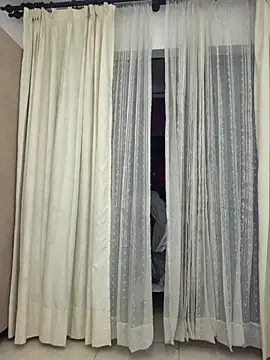 viollett 28 online show from 02/10/26, 11:59