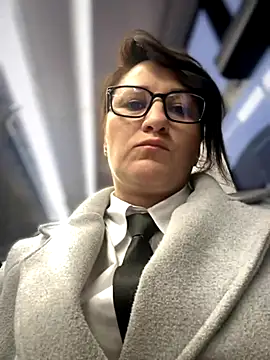 ZhenjaPoledance online show from 11/27/25, 12:38