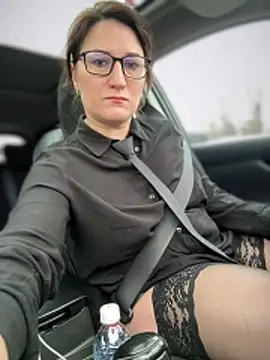 Snapshot of ZhenjaPoledance chatting on 12/22/25, 07:52 ZhenjaPoledance online show from 12/22/25, 07:52