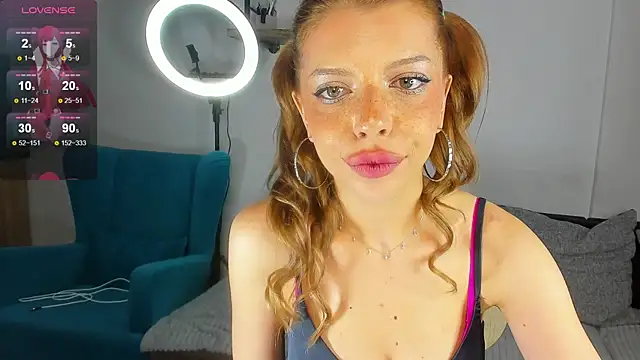 Snapshot of Hannah_Carr chatting on 10/05/25, 07:37 Hannah Carr online show from 10/05/25, 07:37