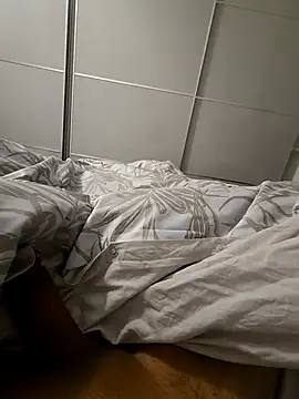 Snapshot of Hardmard chatting on 12/20/24, 06:35 Hardmard online show from 12/20/24, 06:35