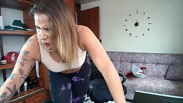 Majo Soussa online show from 03/19/26, 03:23