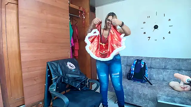 Majo Soussa online show from 12/13/25, 08:04