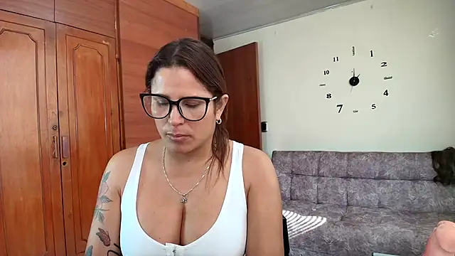 Snapshot of Majo_Soussa chatting on 05/08/26, 12:53 Majo Soussa online show from 05/08/26, 12:53