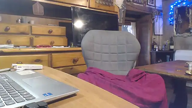 eva2023sexy online show from 12/18/25, 01:37