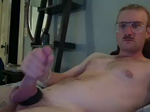 Snapshot of PeterDerzzz chatting on 04/26/26, 02:42 PeterDerzzz online show from 04/26/26, 02:42