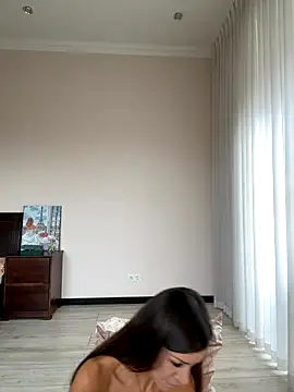 Hott Lolla online show from 10/12/25, 07:32