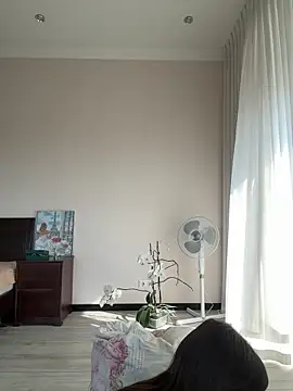 Hott Lolla online show from 09/20/25, 07:46