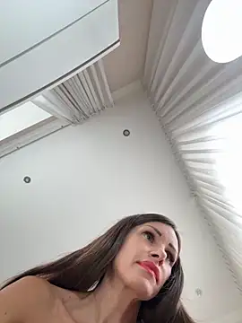 Hott Lolla online show from 09/25/25, 07:36