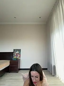 Hott Lolla online show from 04/28/26, 08:19