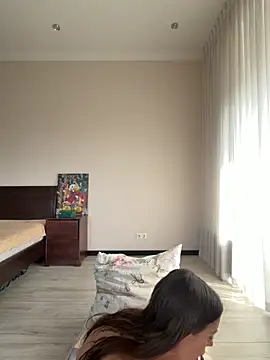 Hott Lolla online show from 04/08/26, 07:43