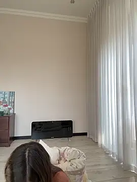 Hott Lolla online show from 10/21/25, 09:30