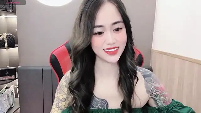 Snapshot of witch-39 chatting on 12/12/24, 08:03 witch-39 online show from 12/12/24, 08:03