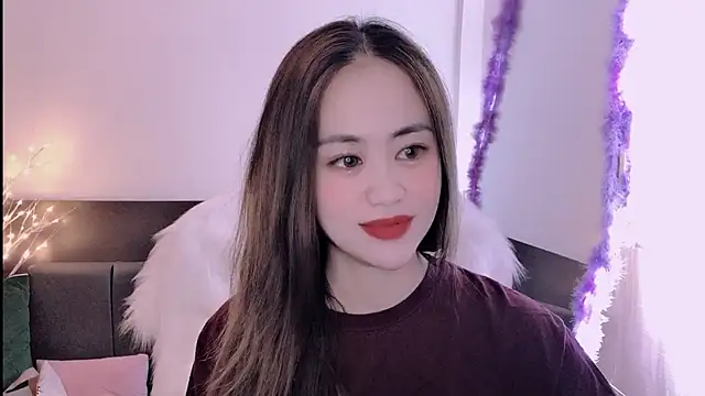 Snapshot of witch-39 chatting on 02/20/25, 02:57 witch-39 online show from 02/20/25, 02:57