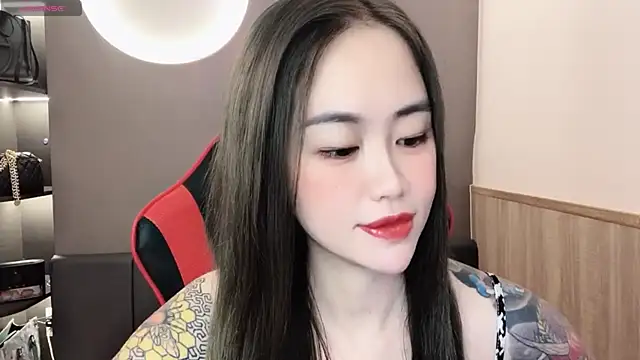 Snapshot of witch-39 chatting on 12/13/24, 06:16 witch-39 online show from 12/13/24, 06:16