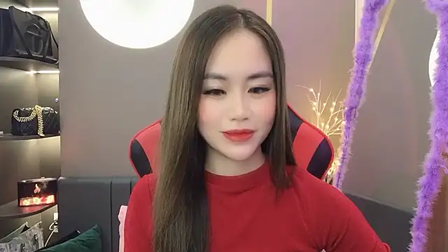 Snapshot of witch-39 chatting on 12/25/24, 06:52 witch-39 online show from 12/25/24, 06:52