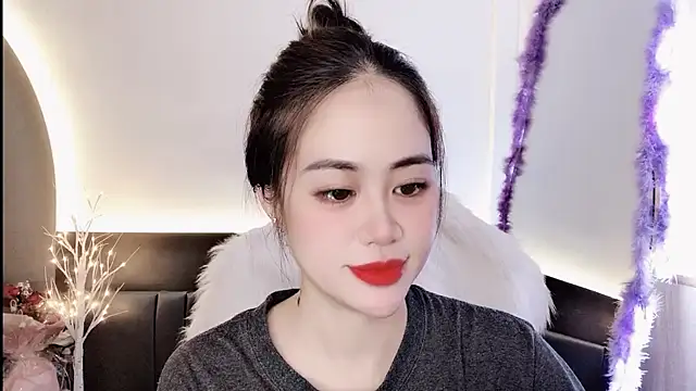 Snapshot of witch-39 chatting on 02/16/25, 07:37 witch-39 online show from 02/16/25, 07:37