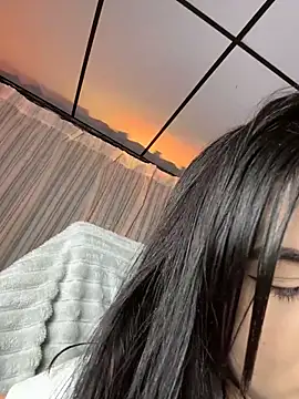 corallwells online show from 03/04/26, 12:07