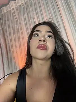 corallwells online show from 04/13/26, 02:59