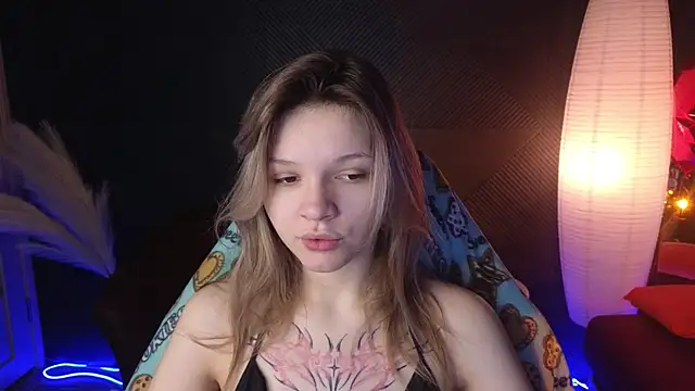 Snapshot of LitaBrom chatting on 03/09/25, 01:14 LitaBrom online show from 03/09/25, 01:14