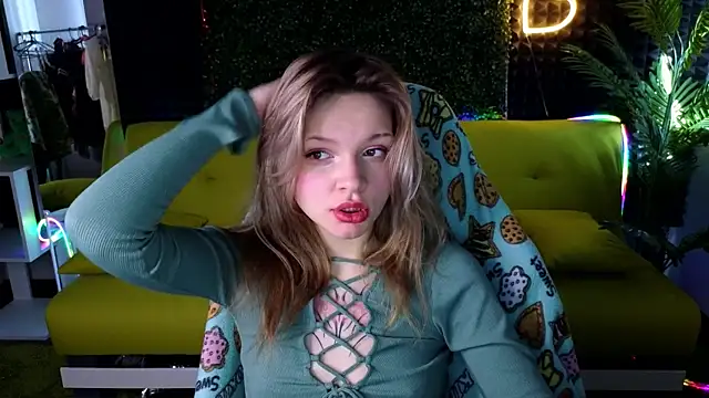 Snapshot of LitaBrom chatting on 03/13/25, 04:49 LitaBrom online show from 03/13/25, 04:49