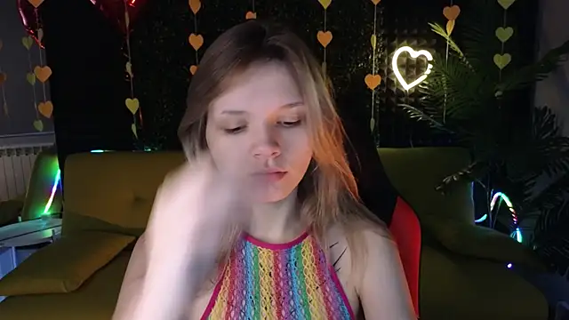 Snapshot of LitaBrom chatting on 02/20/25, 01:14 LitaBrom online show from 02/20/25, 01:14