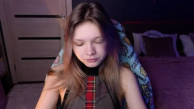 Snapshot of LitaBrom chatting on 03/04/25, 01:12 LitaBrom online show from 03/04/25, 01:12