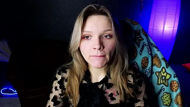 Snapshot of LitaBrom chatting on 02/23/25, 11:11 LitaBrom online show from 02/23/25, 11:11