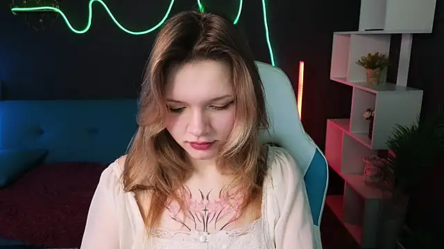 Snapshot of LitaBrom chatting on 02/05/25, 04:16 LitaBrom online show from 02/05/25, 04:16