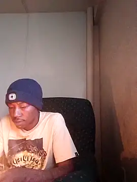 Loved5555555555 online show from 01/18/46, 09:52