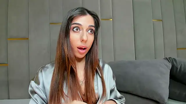 Snapshot of eva_lim chatting on 10/01/25, 03:27 eva lim online show from 10/01/25, 03:27