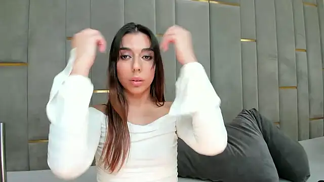 Snapshot of eva_lim chatting on 09/27/25, 03:29 eva lim online show from 09/27/25, 03:29