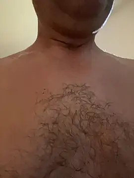 rjuanito973 online show from 10/28/25, 10:03