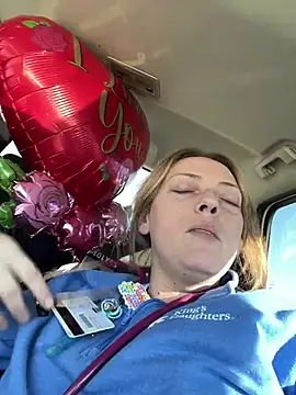 lezbean24 online show from 02/07/26, 06:49