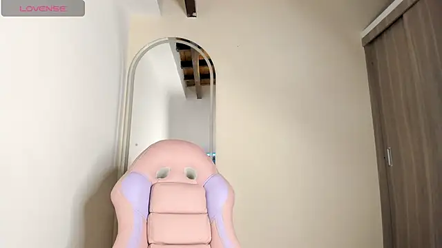 Akanecox online show from 11/05/25, 12:25