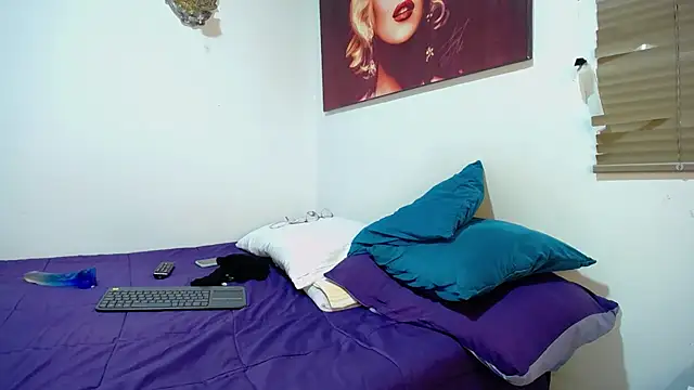 maryoriegil1 online show from 02/08/25, 01:22