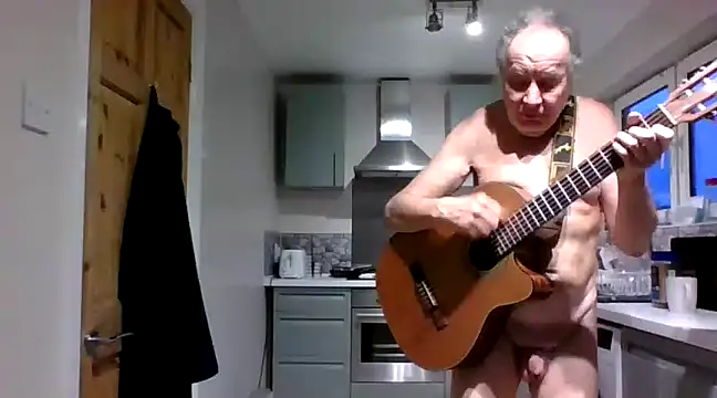 Snapshot of jimmybenido chatting on 02/01/25, 05:16 jimmybenido online show from 02/01/25, 05:16
