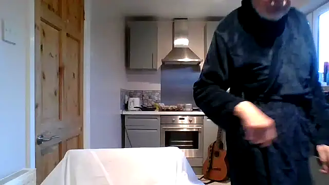 Snapshot of jimmybenido chatting on 02/26/25, 05:10 jimmybenido online show from 02/26/25, 05:10